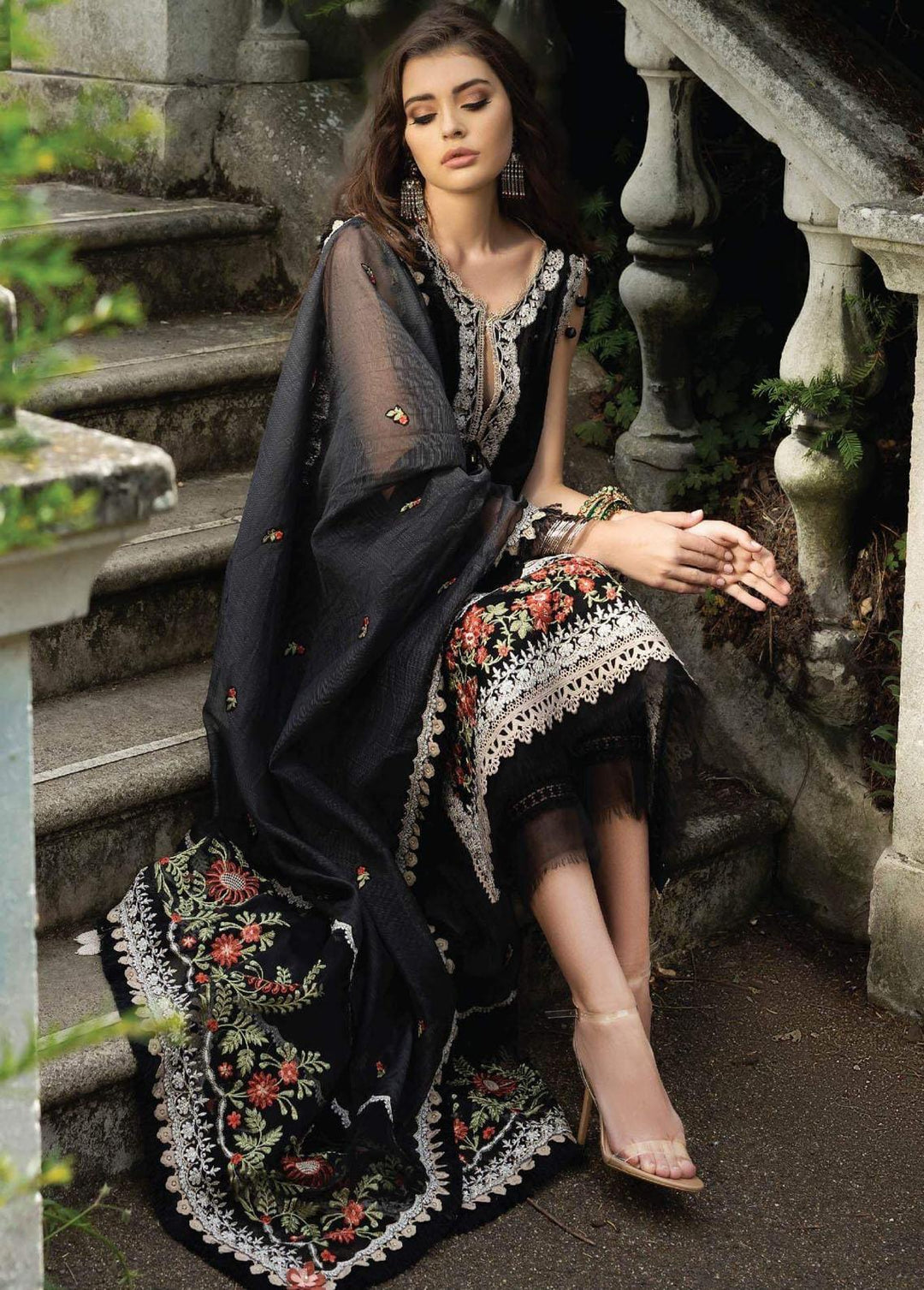 Vital Lawn By Sobia Nazir Embroidered Lawn Suits Unstitched 3 Piece SN23V 6A - Summer Collection