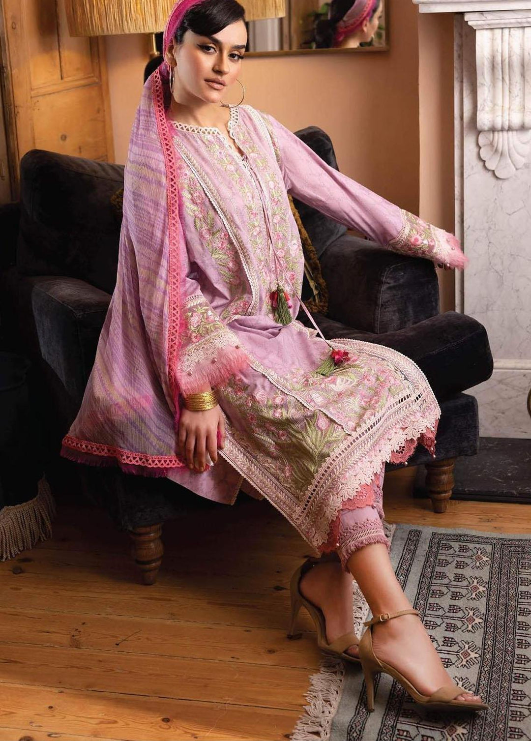 Vital Lawn By Sobia Nazir Embroidered Lawn Suits Unstitched 3 Piece SN23V 7A - Summer Collection