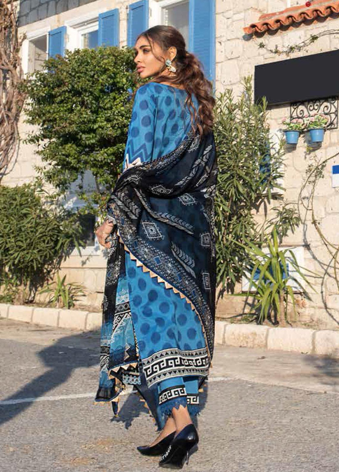 Tahra by Zainab Chottani Embroidered Lawn Suits Unstitched 3 Piece TZC21L 6B DOTTED CRUSH - Summer Collection