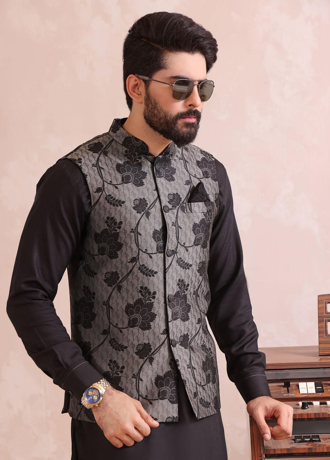 The Great Master (TGM) Atlas Festive Men Waistcoat - TGM22MW Black Mulberry