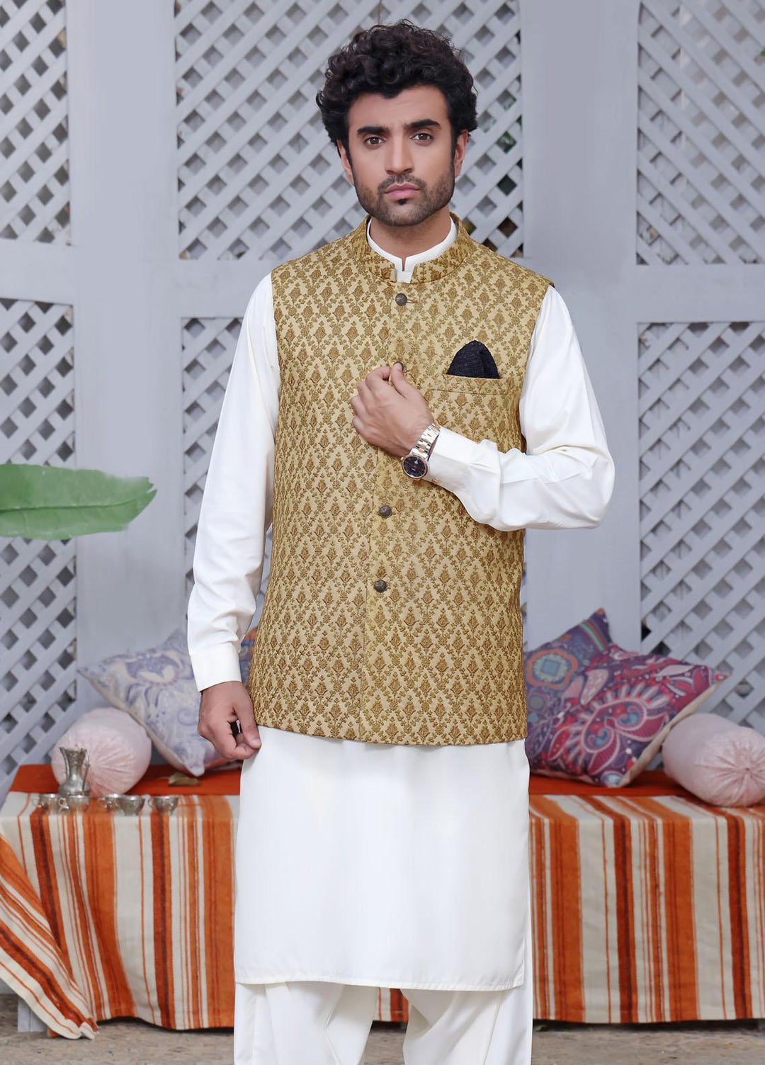 The Great Master (TGM) Missouri Festive Waistcoat for Men -  Golden Goose