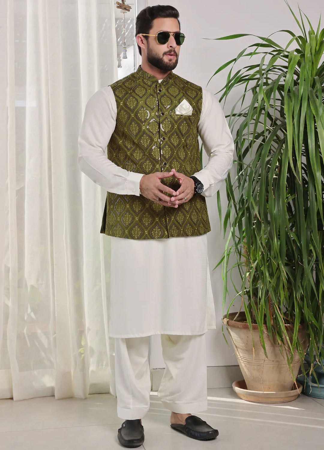 The Great Master (TGM) Raw Silk Formal Men Waistcoat - Kiwi Sparkle