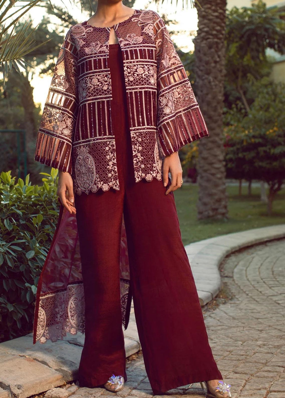 Threads & Motifs Pret Formal Organza 2 Piece Suit THM21F 6894.1