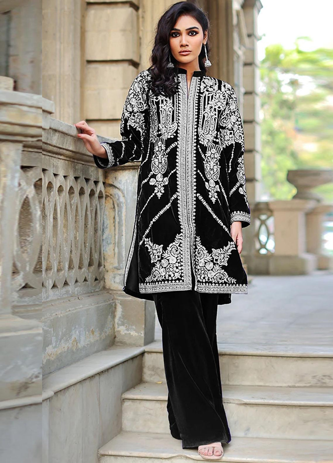 Threads & Motifs Luxury Pret Velvet Shirt THM21RW 7407