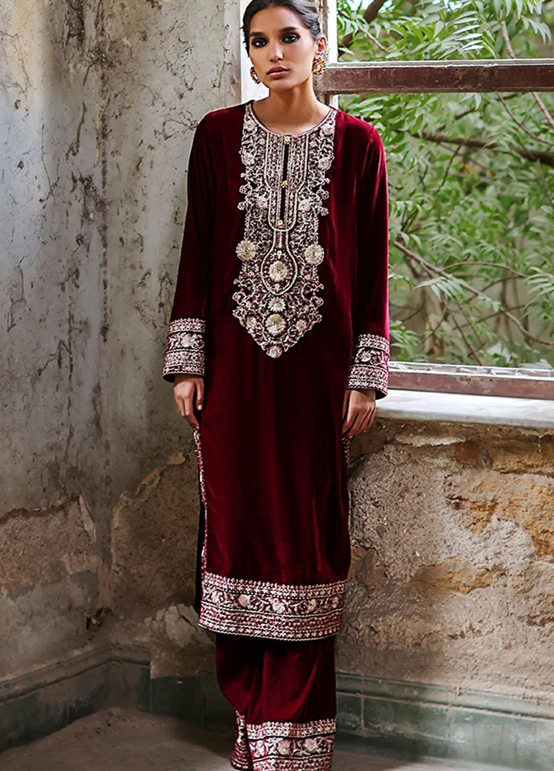 Threads & Motifs Luxury Pret Velvet Shirt THM21RW 7561