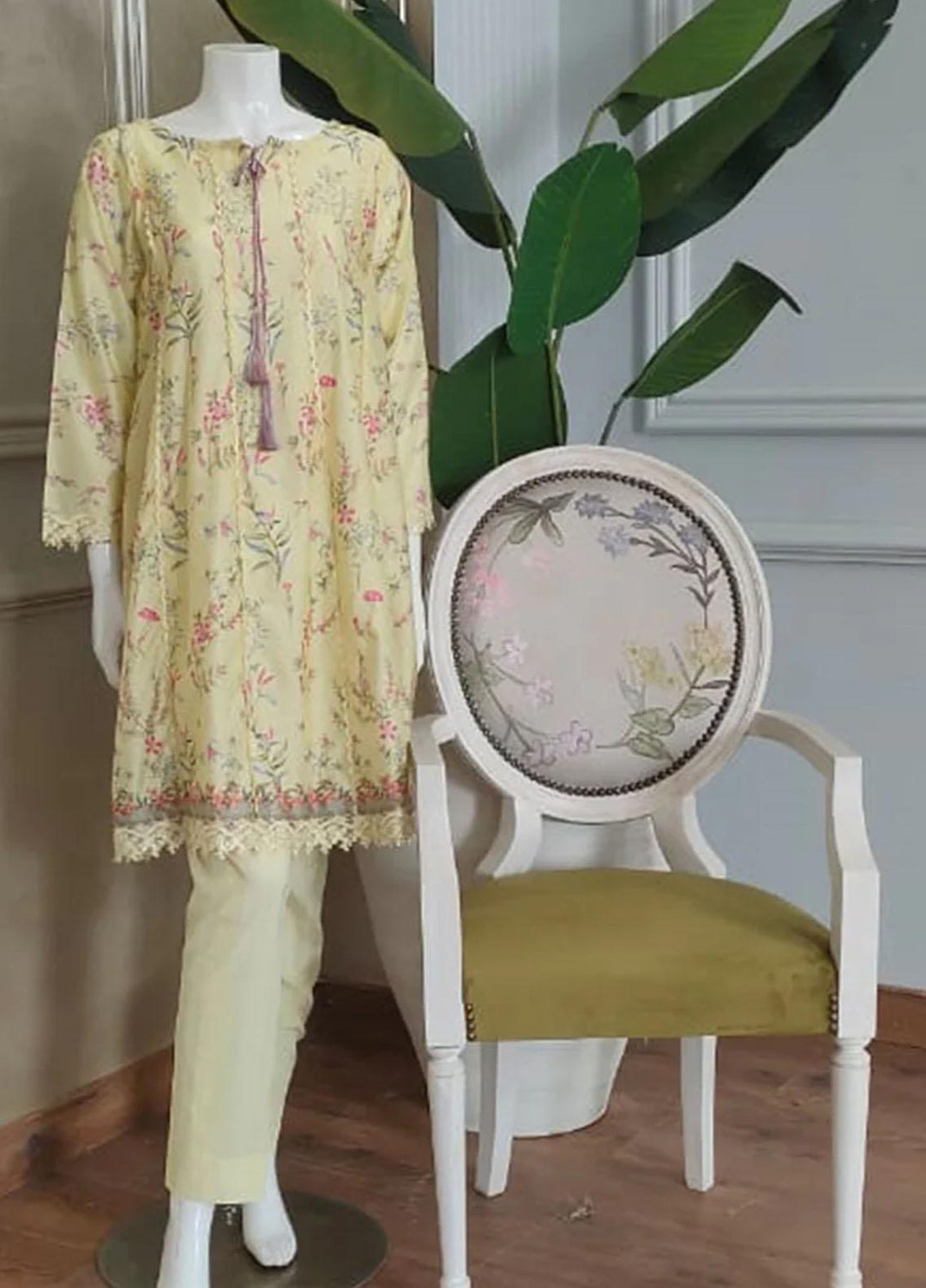 Threads & Motifs Pret Embroidered Chiffon Shirt 8481