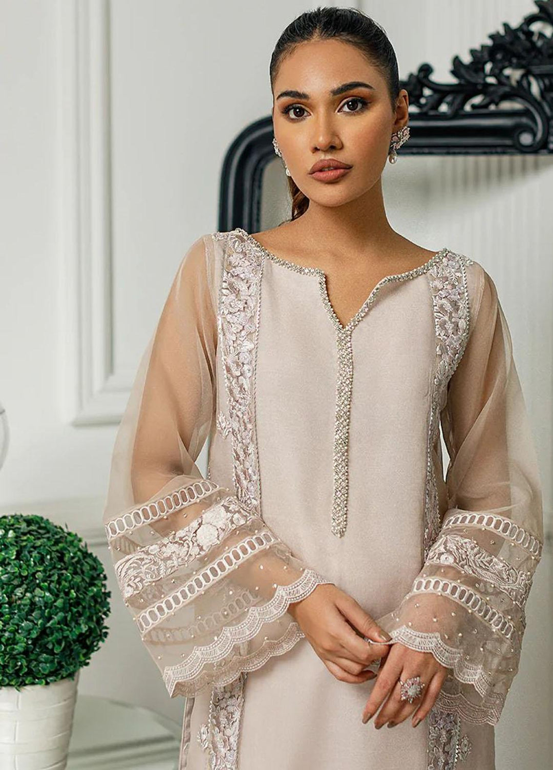 Threads & Motifs Luxury Pret  Organza Shirt THM23RW 8078