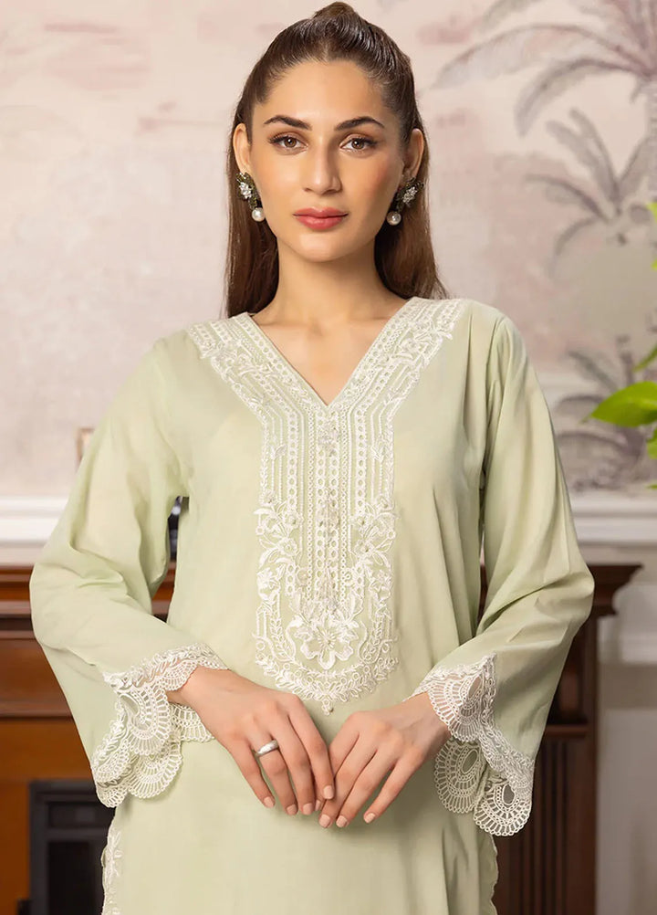 Threads And Motifs Embroidered Pret Lawn 3 Piece Suit 9037