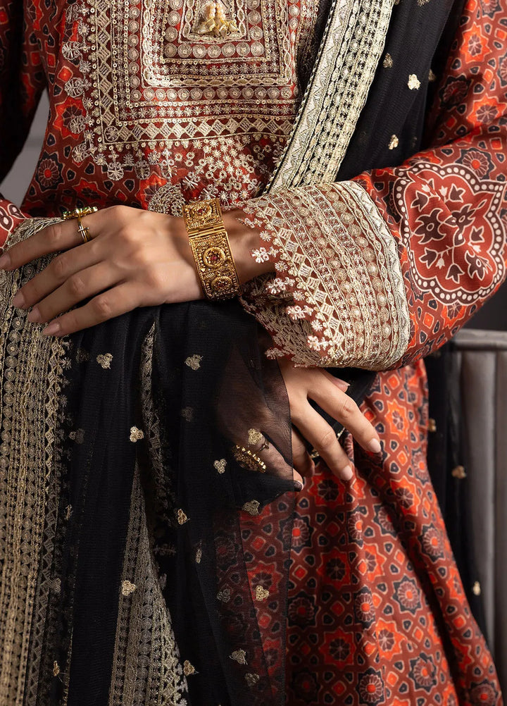 Threads And Motifz Pret Embroidered 3 Piece Suit 9061