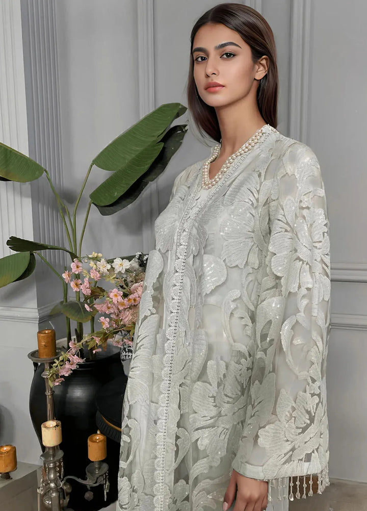 Threads And Motifz Pret Embroidered Net 3 Piece Suit 9159