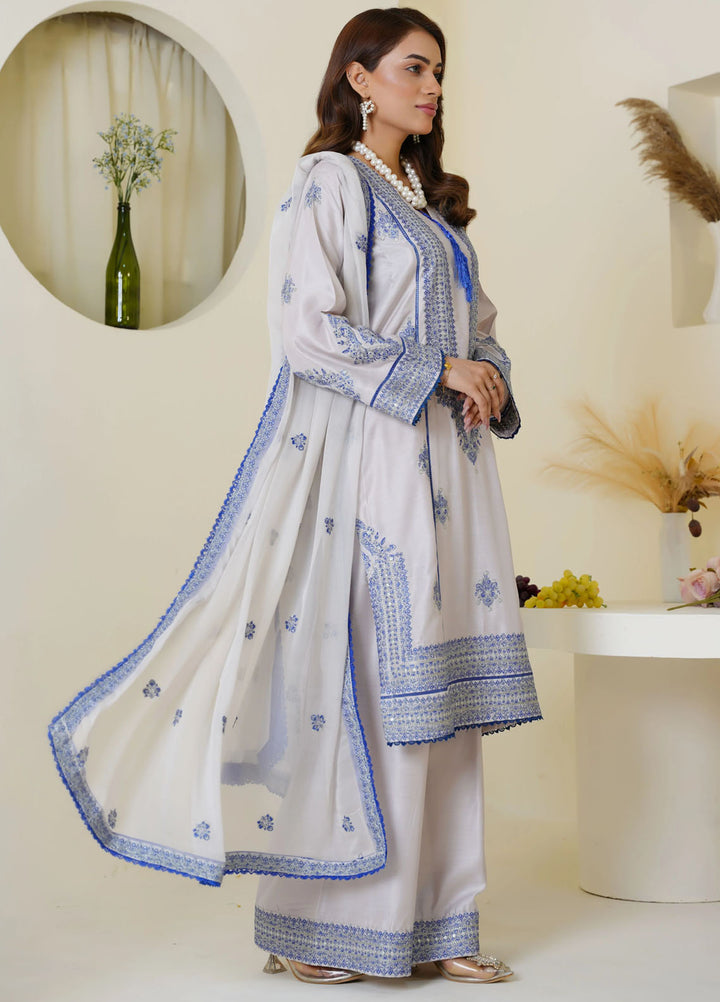 Threads And Weaves Pret Embroidered Viscose 3 Piece Suit RTWV25104