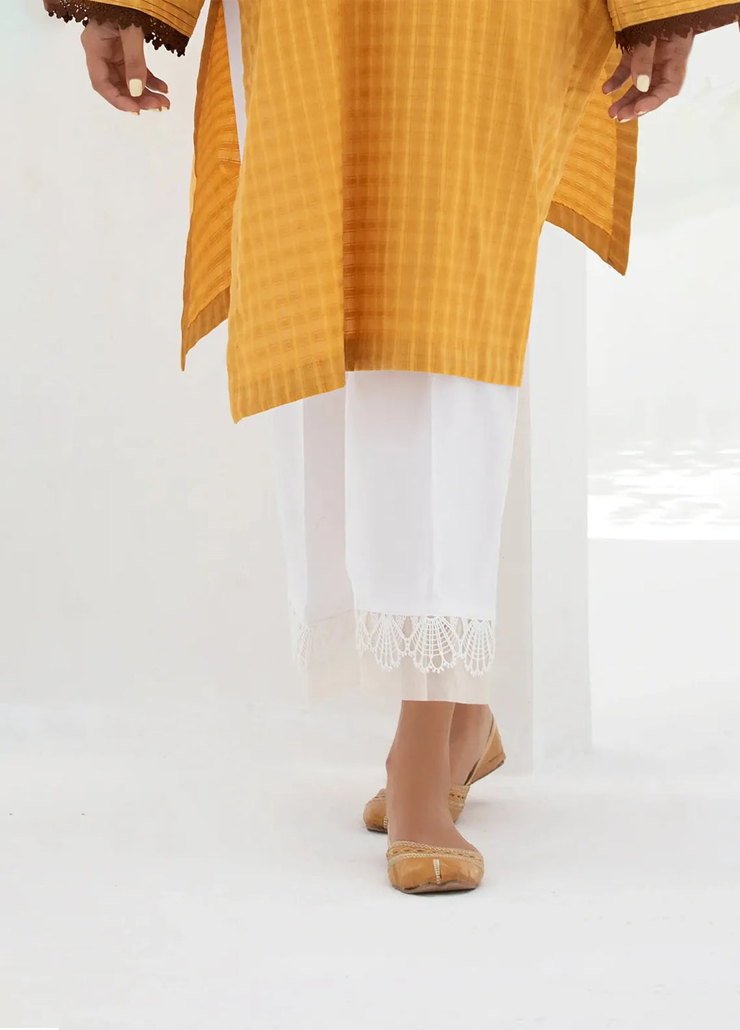 Threads By Ameerah Usman Pret Casual Cambric Trouser Scarlet