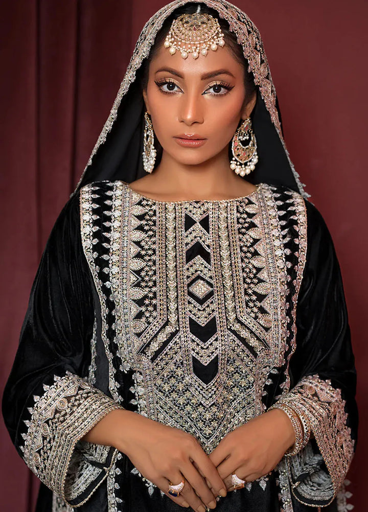 Threads & Motifs Pret Velvet 3 Piece Suit 9292