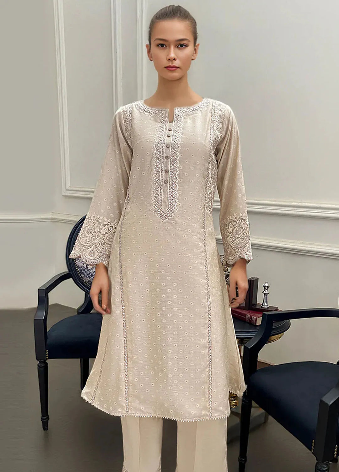 Threads & Motifs Pret Viscose 2 Piece Suit 9070