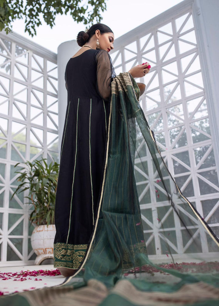 Umyas Embroidered Lawn Suits Unstitched 3 Piece UM22CL D-04 - Summer Collection