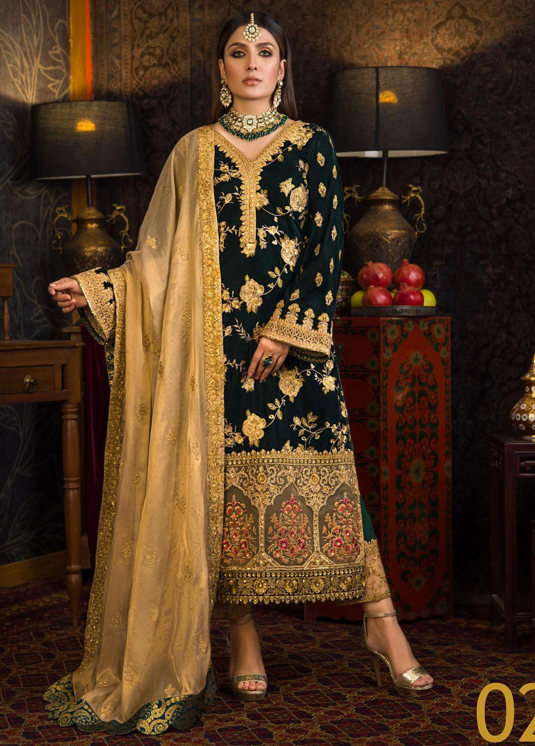 Zainab Chottani Embroidered Velvet Suits Unstitched 3 Piece ZC21FW 02 Zareen - Winter Collection