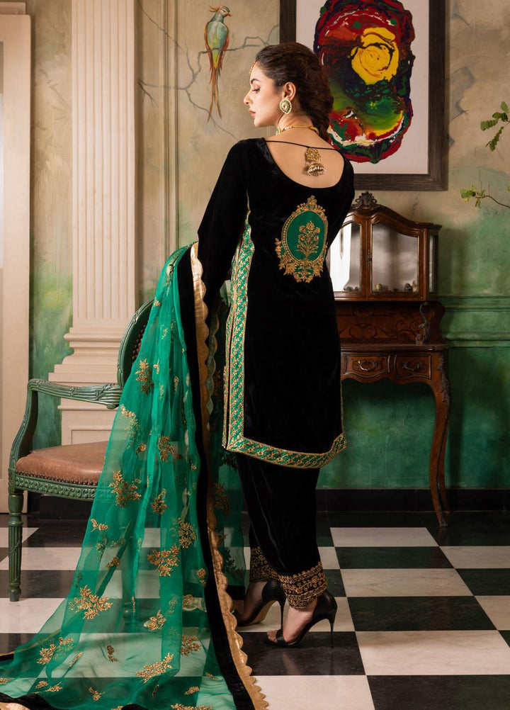 Zainab Chottani Embroidered Velvet Suits Unstitched 3 Piece ZC22V 01 Zimmel - Luxury Collection