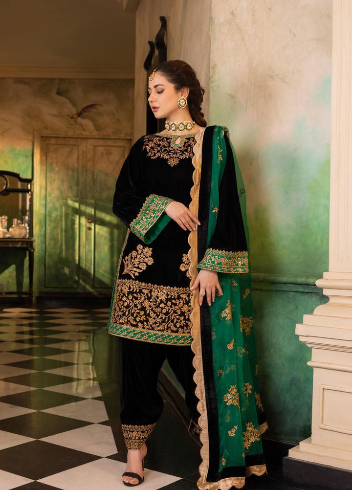 Zainab Chottani Embroidered Velvet Suits Unstitched 3 Piece ZC22V 01 Zimmel - Luxury Collection