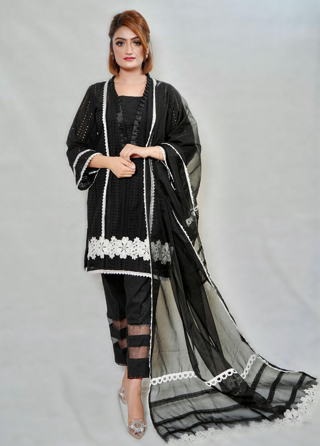 Zara Zubair Pret Chikankari 3 Piece Suit ZZ22FR Onyx