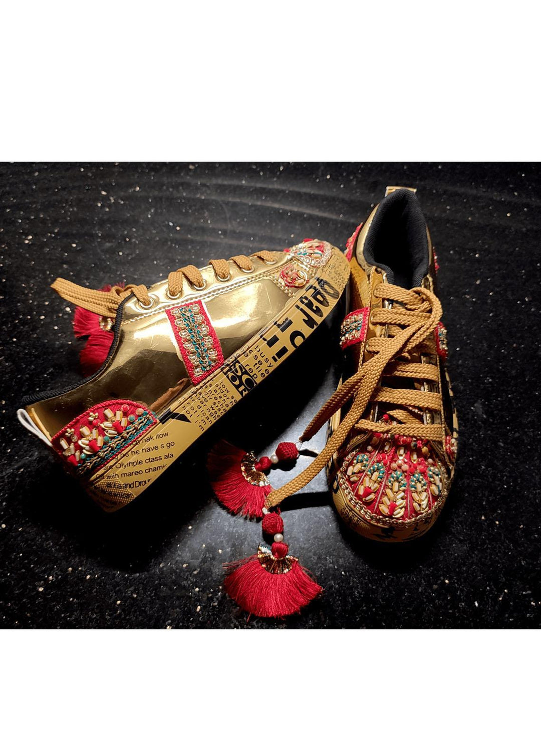 Zuruj Festive Style   Sneakers BS-4