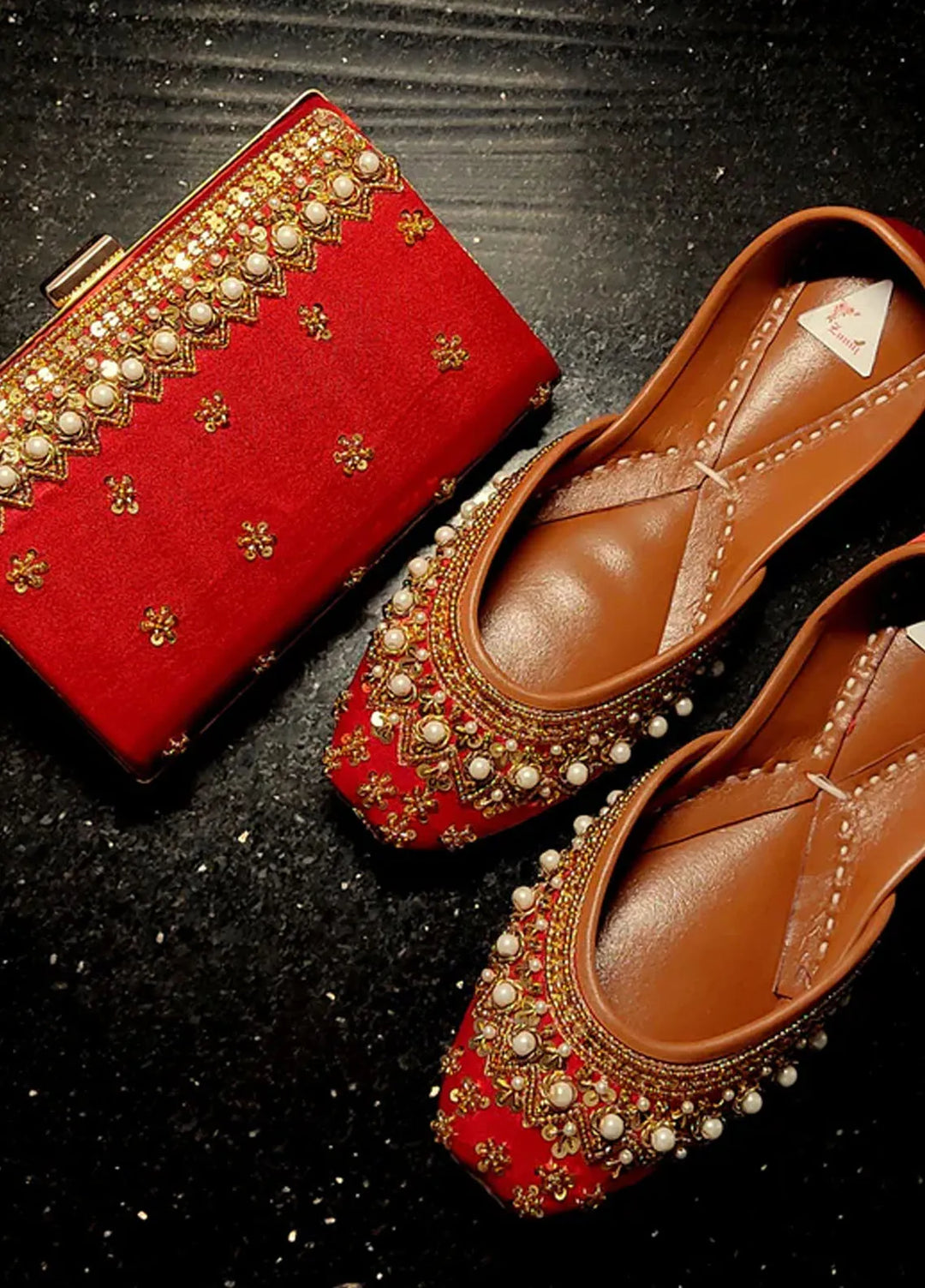 Zuruj Festive Style Clutch X Khussa CL-37