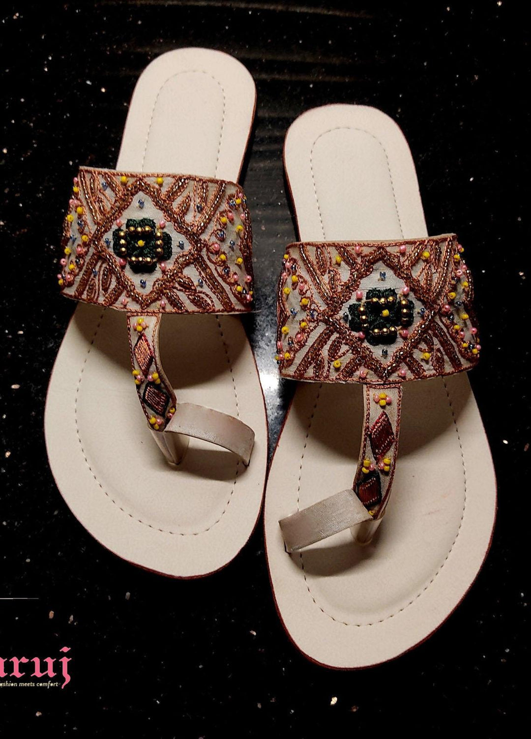 Zuruj Formal Style Kolhapuri KL-16