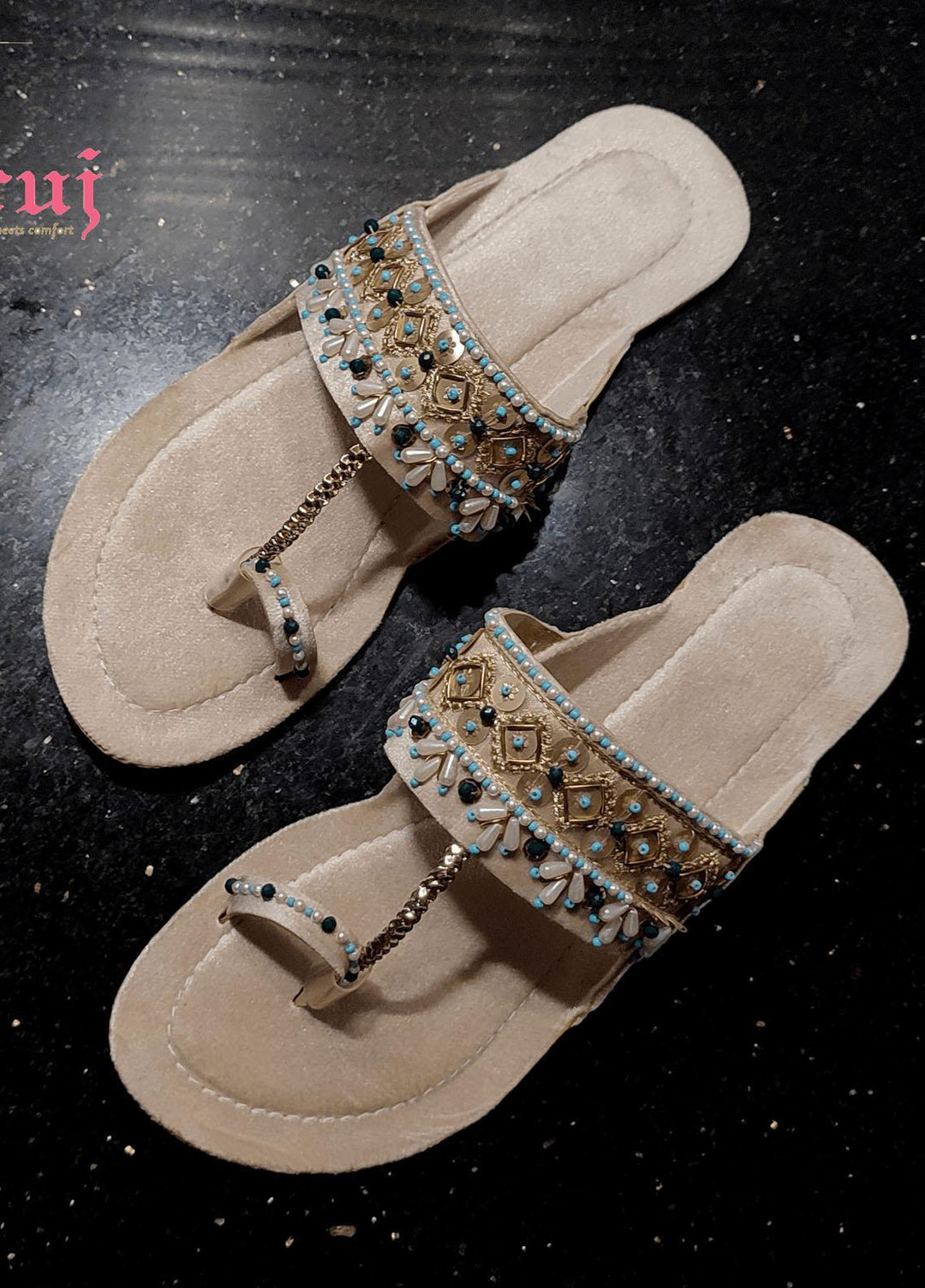 Zuruj Formal Style Kolhapuri Kl-35-Offwhite