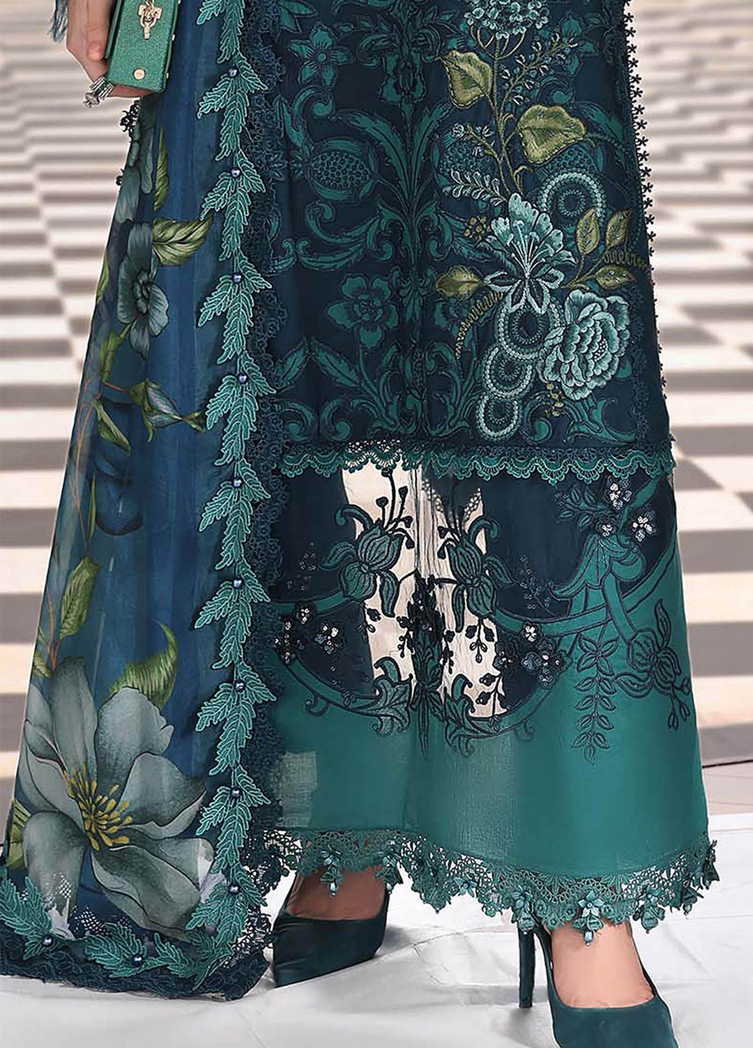 Maria B Unstitched Embroidered Lawn 3 Piece Suit MB26ULE D6 - Eid Collection