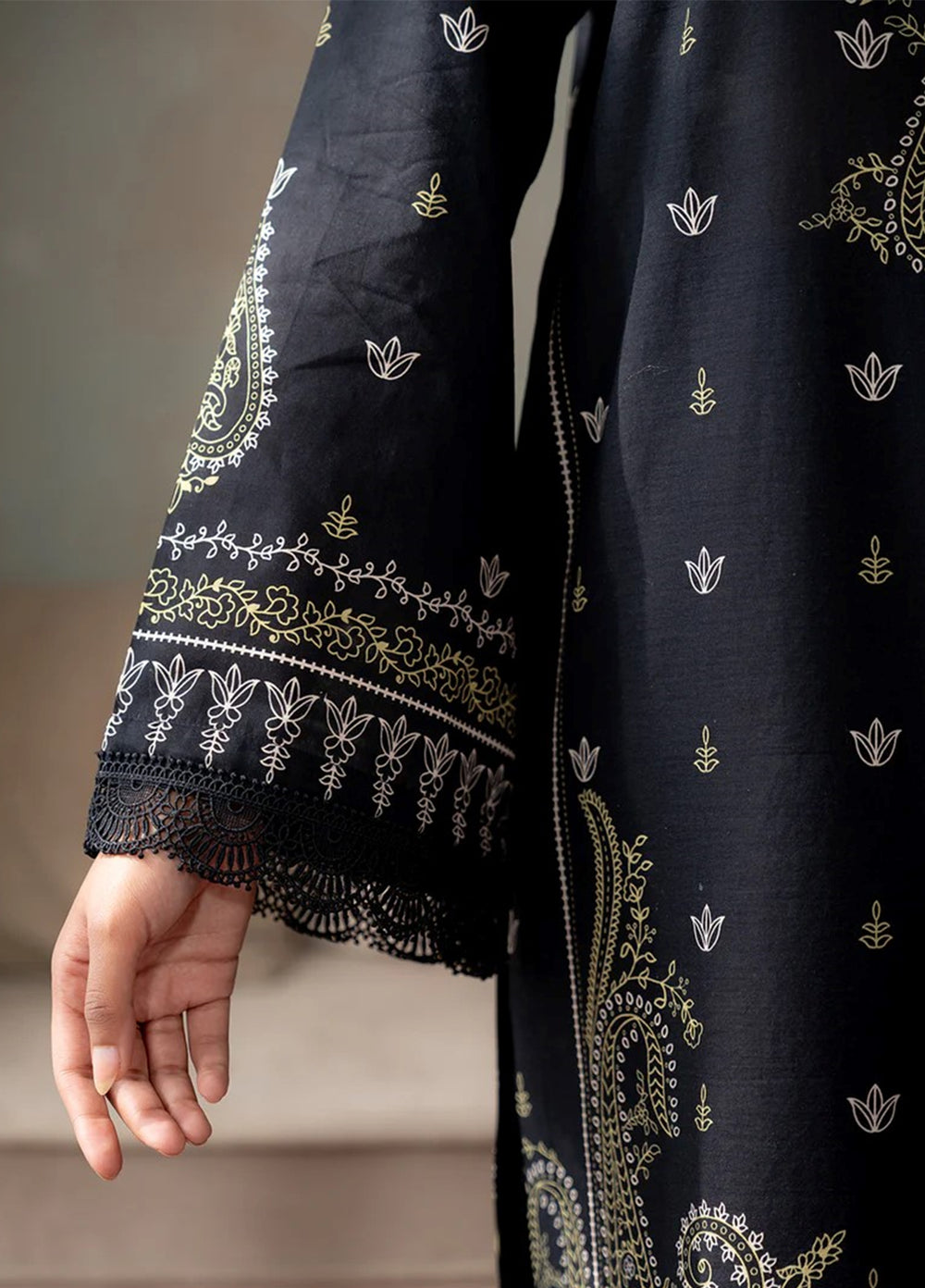 Zellbury Unstitched Printed Lawn 3 Piece Suit ZB26UVIII WUS26X30837 - Casual Collection