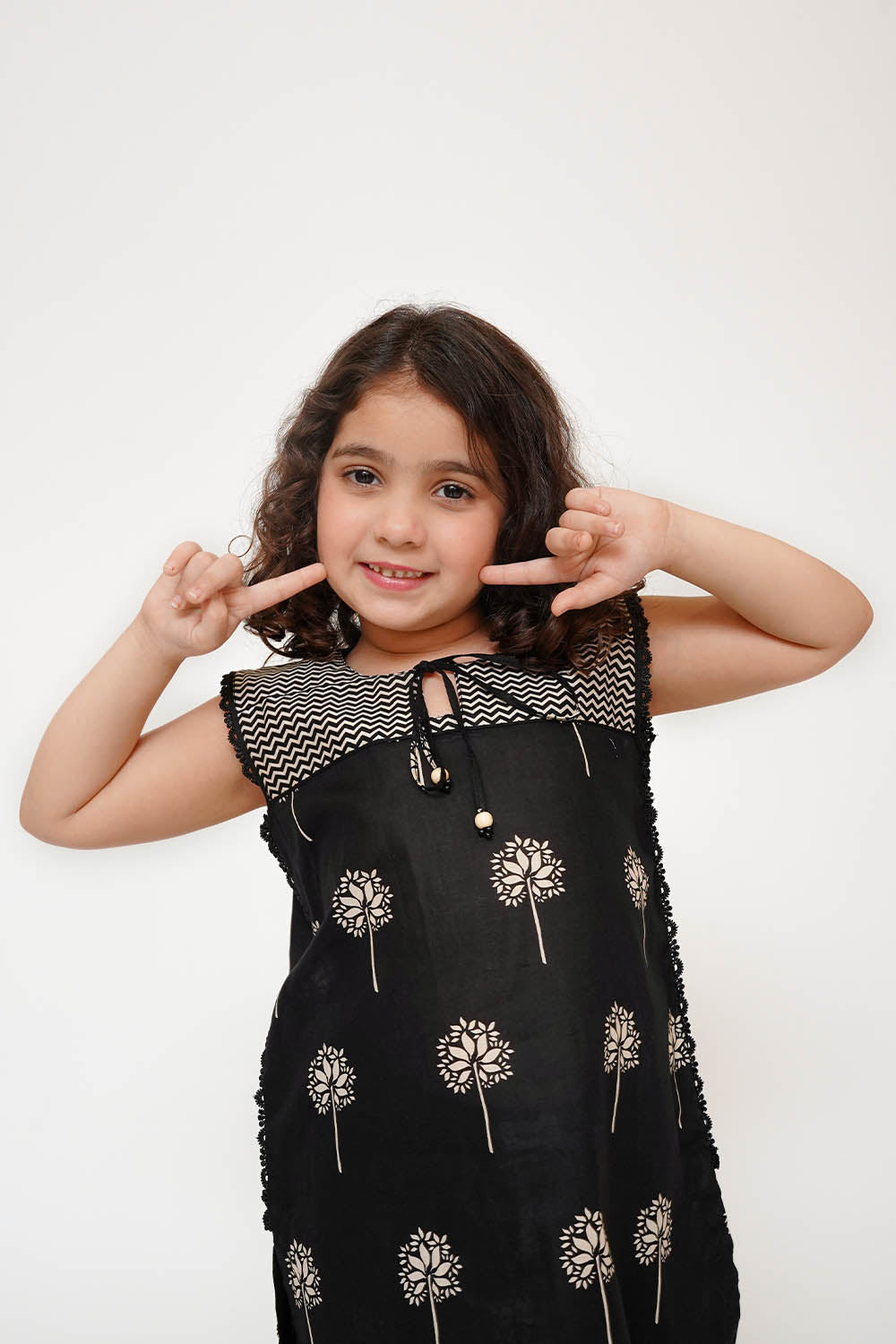 Monochrome by Senorita Girls RTW Printed Lawn Cotton 3 Piece Suit KAD-03495 Casual Collection