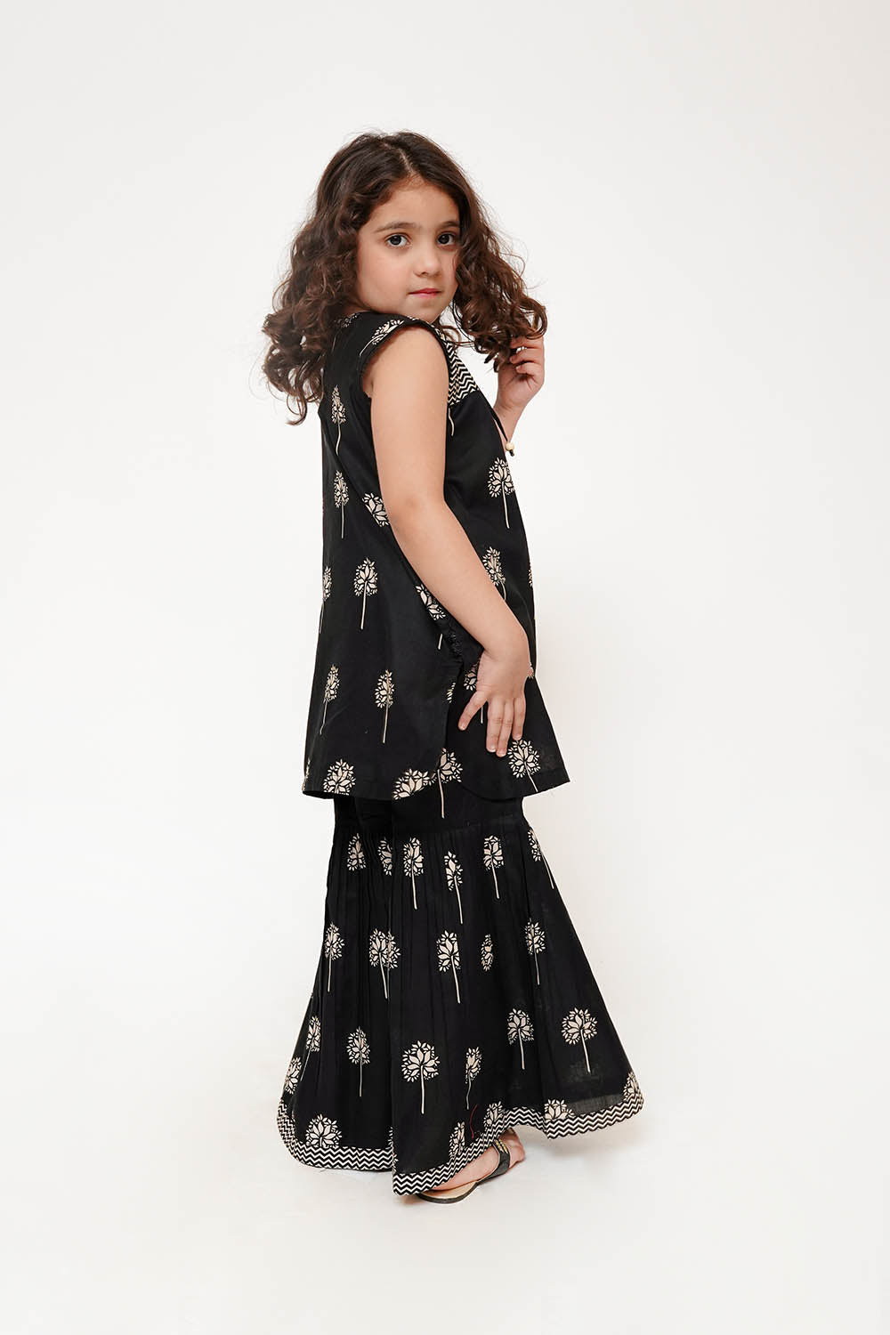 Monochrome by Senorita Girls RTW Printed Lawn Cotton 3 Piece Suit KAD-03495 Casual Collection