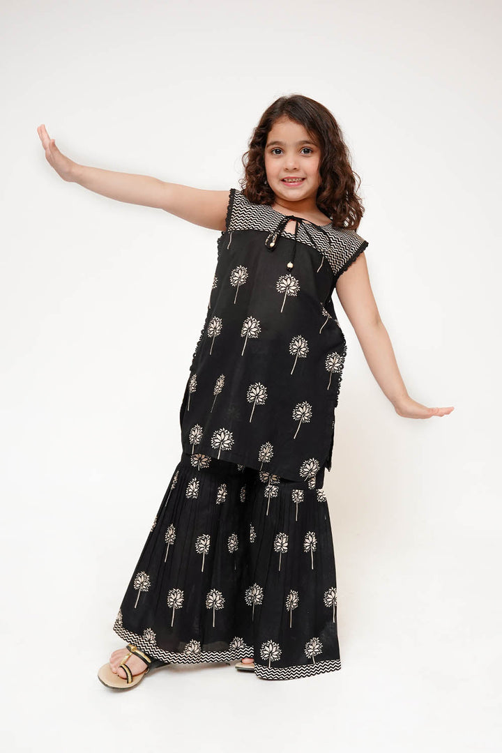 Monochrome by Senorita Girls RTW Printed Lawn Cotton 3 Piece Suit KAD-03495 Casual Collection