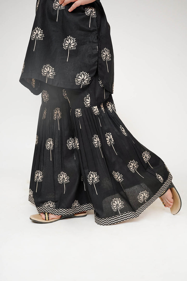 Monochrome by Senorita Girls RTW Printed Lawn Cotton 3 Piece Suit KAD-03495 Casual Collection