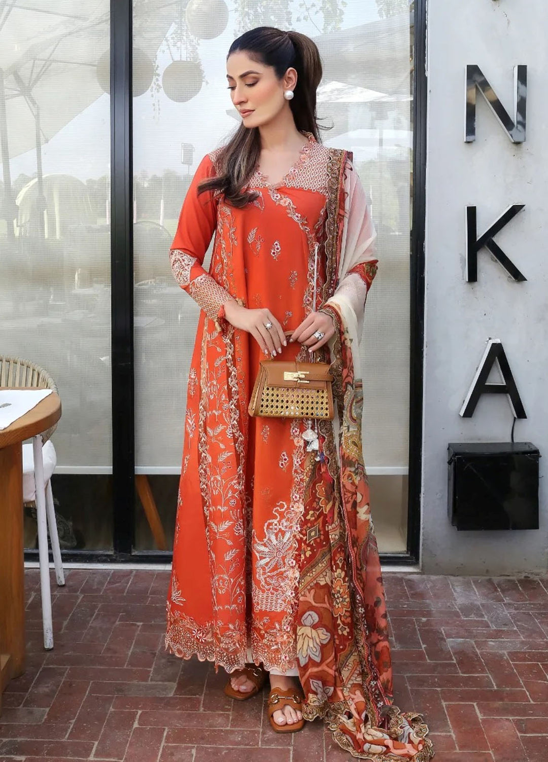 Asifa and Nabeel Unstitched Embroidered Lawn 3 Piece Suit AN26ULE Coral Fusion VSL 26-06 - Eid Collection