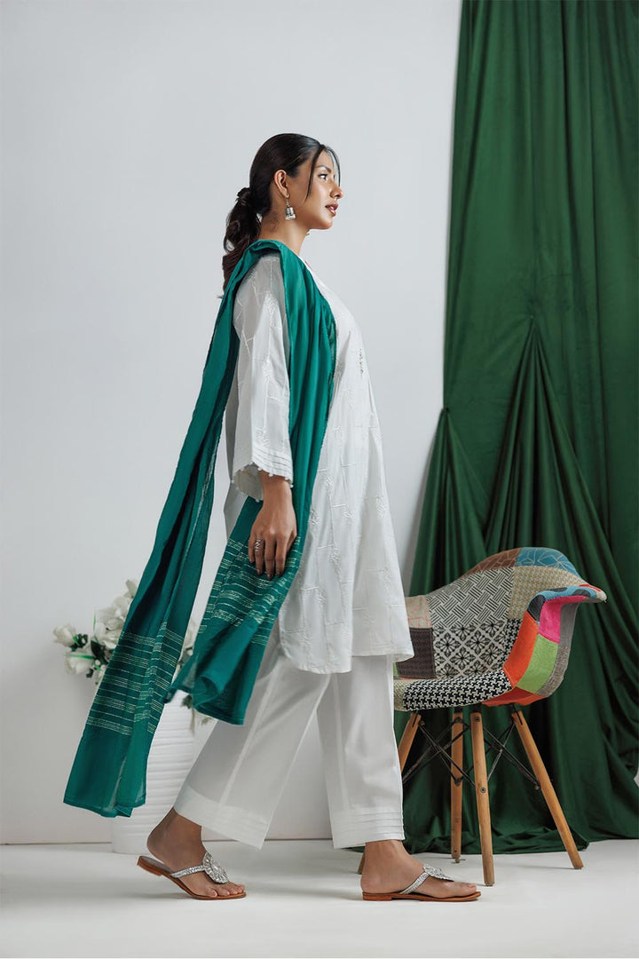 Senorita Women RTW Women Printed White Casual 3 Piece Suit Plain Cotton LAD-03145 - Summer Collection