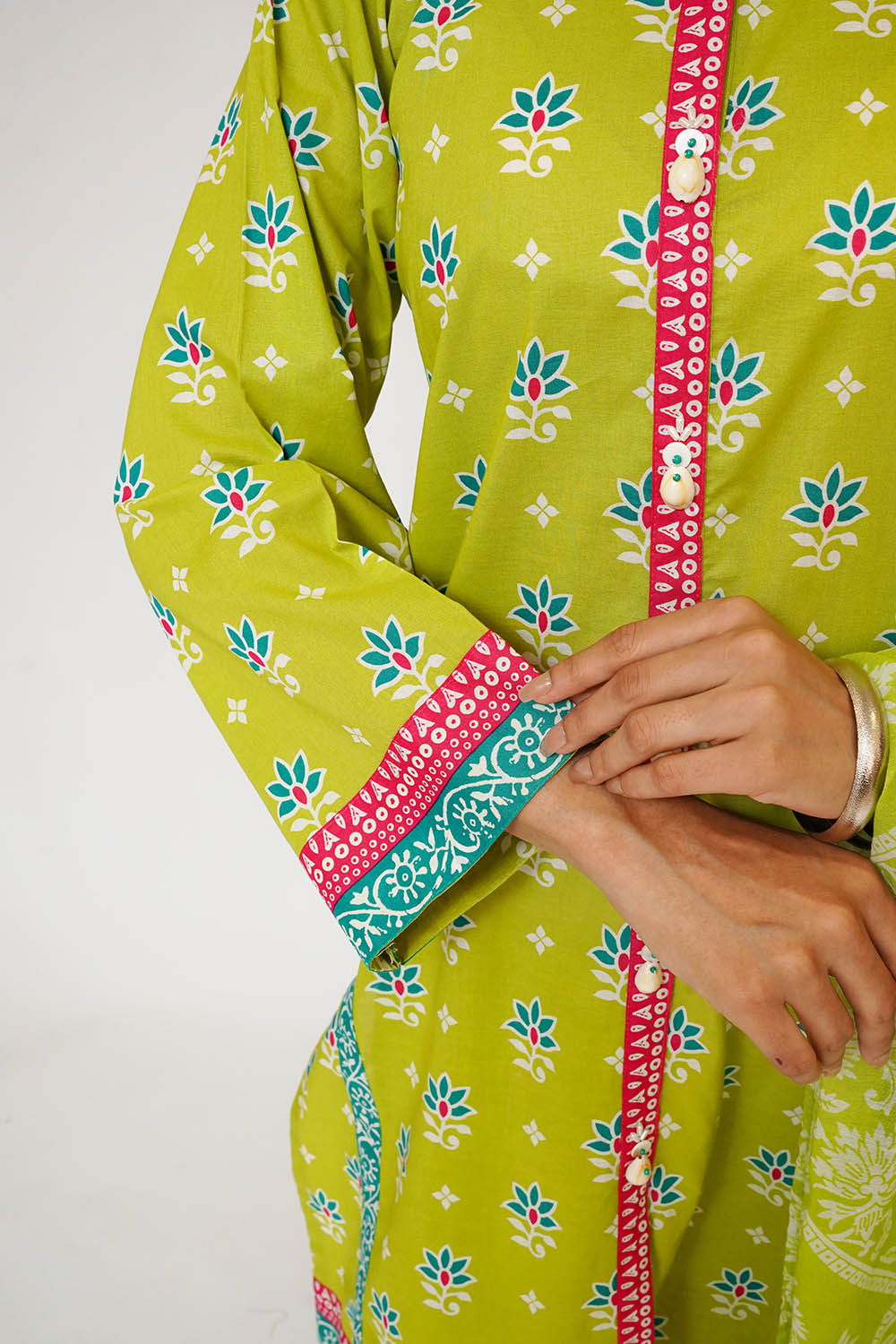 Senorita Women RTW Printed Lawn Cotton 3 Piece Suit LAD-03433 Eid Collection