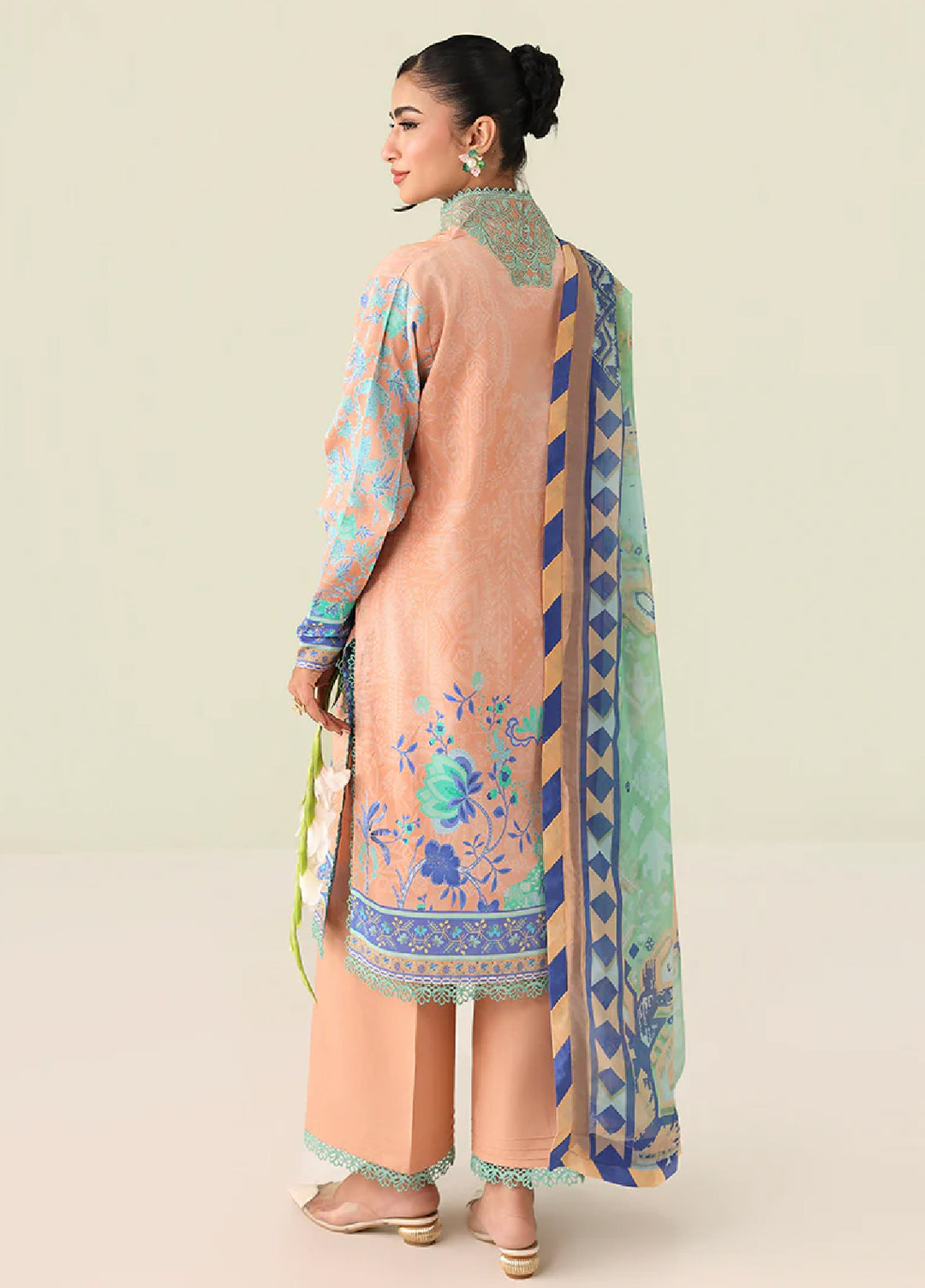 Rosette by Roheenaz Unstitched Lawn Embroidered 3 Piece Suit RNZ26UR Weave of Light-8B - Summer Collection