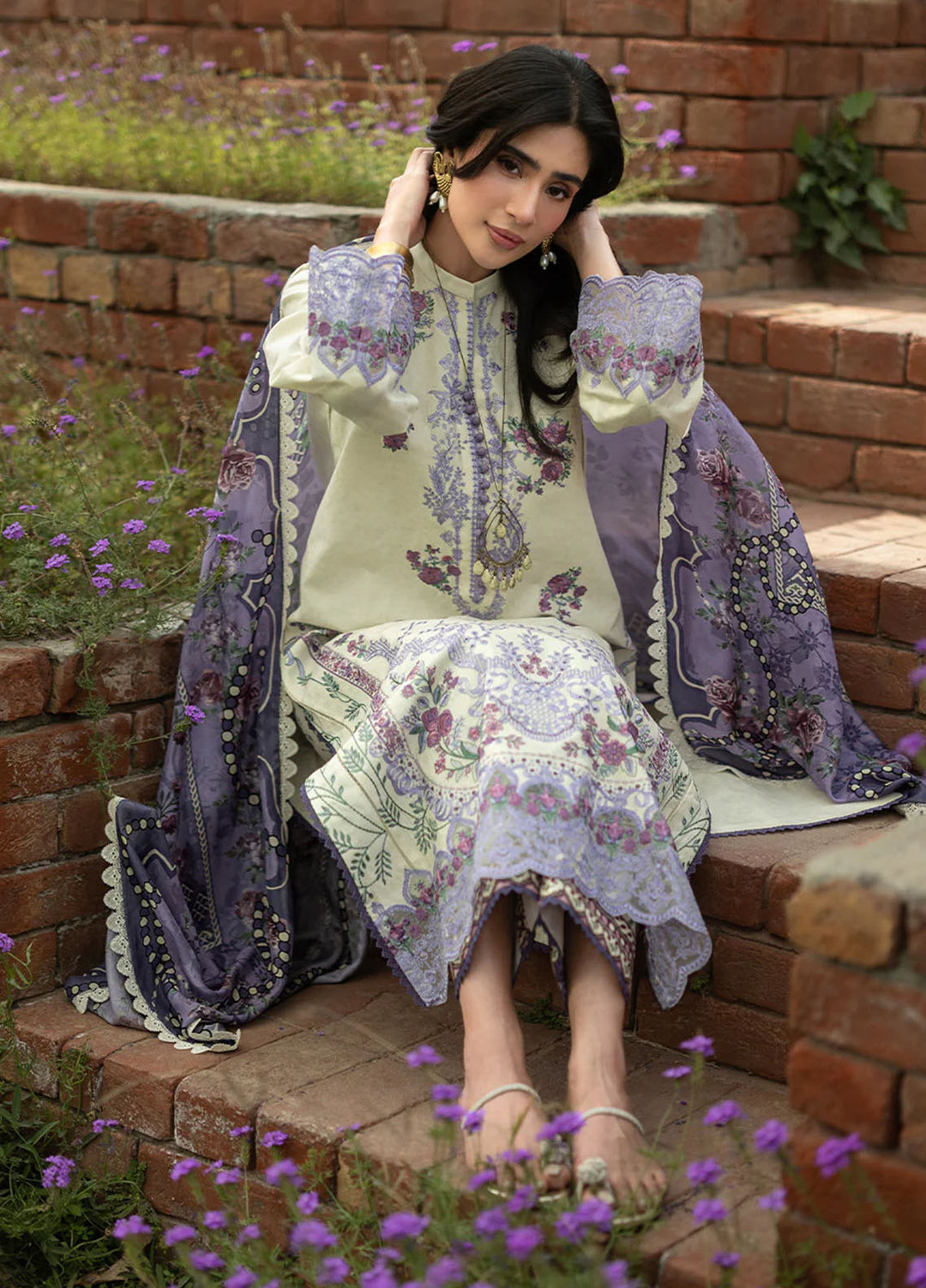 Zainab Chottani Unstitched Embroidered Jacquard 3 Piece Suit ZC26ULE Kyra 04 - Eid Collection