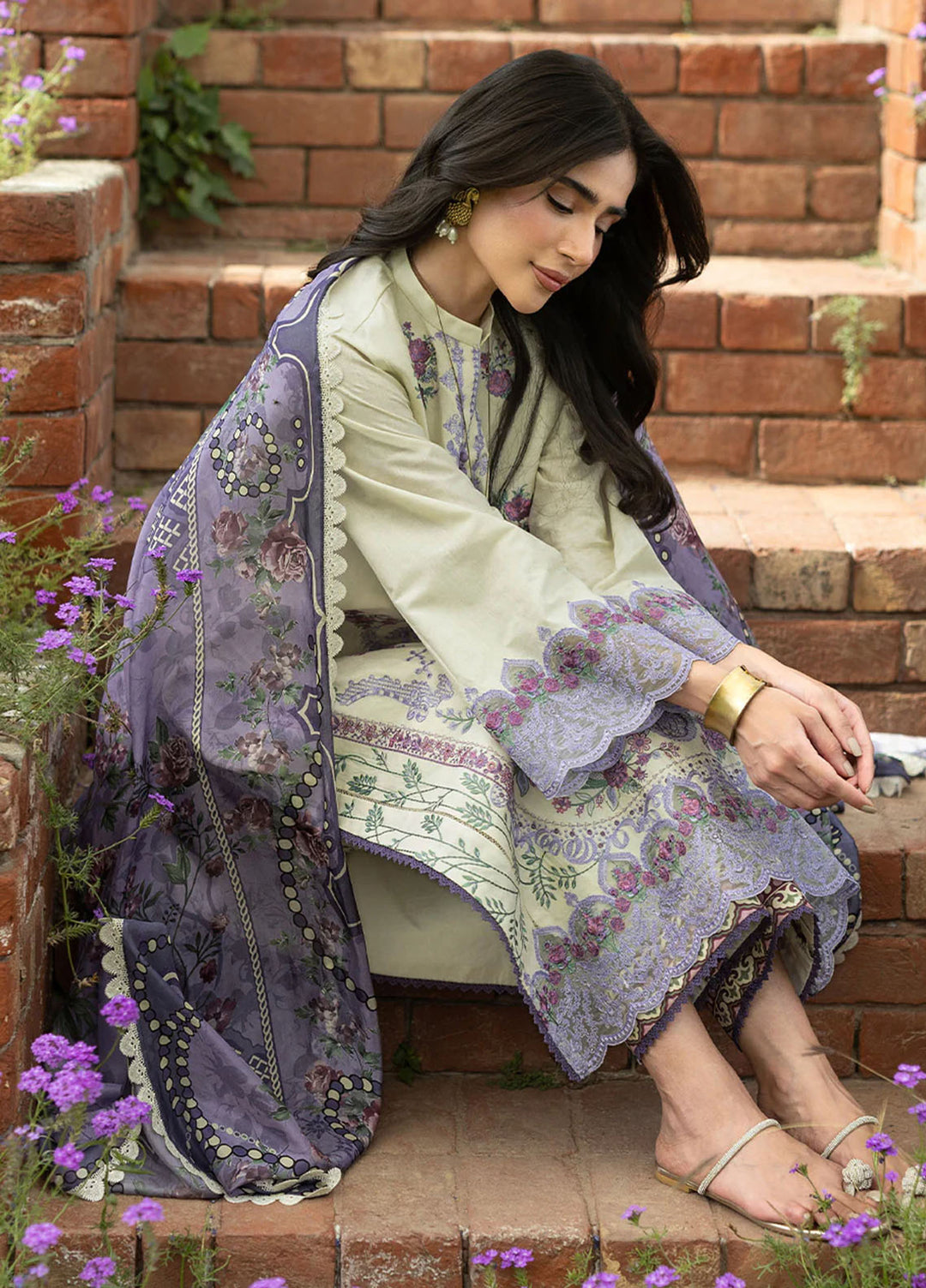 Zainab Chottani Unstitched Embroidered Jacquard 3 Piece Suit ZC26ULE Kyra 04 - Eid Collection
