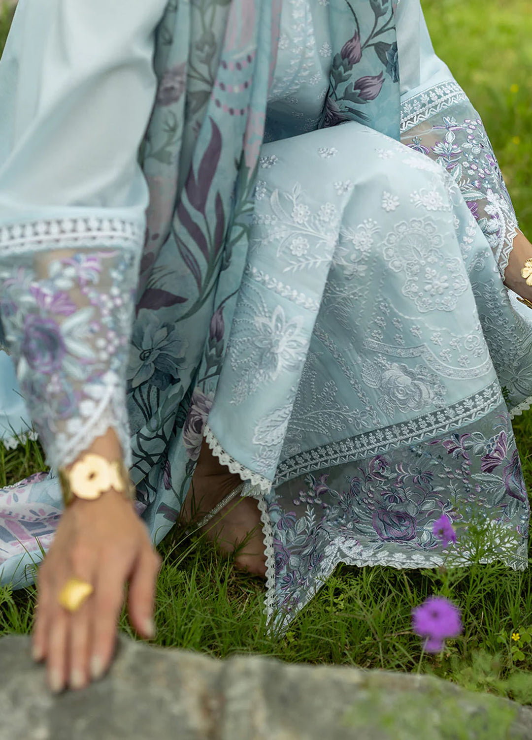 Zainab Chottani Unstitched Embroidered Lawn 3 Piece Suit ZC26ULE Cove 06 - Eid Collection