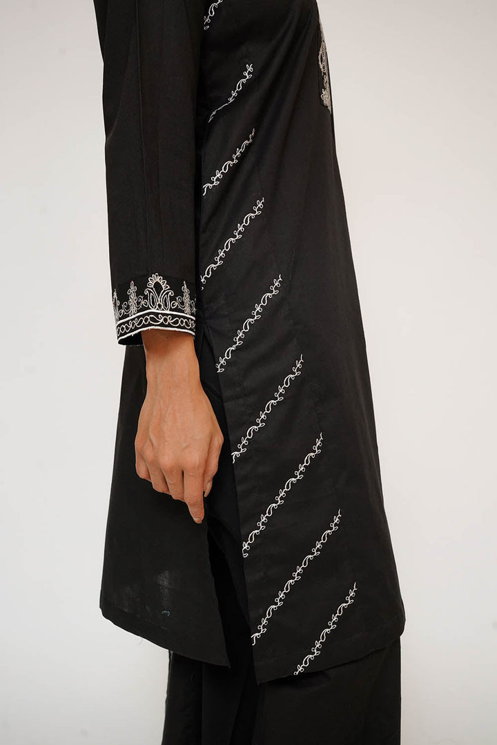 Monochrome by Senorita Women RTW Printed Lawn Cotton 3 Piece Suit LAD-03492 Casual Collection