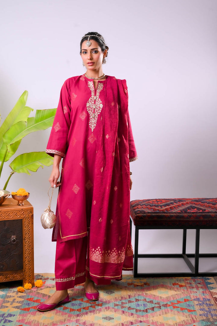 Senorita Women RTW Embroidered Jacquard 3 Piece Suit LBD-03340 Eid Collection