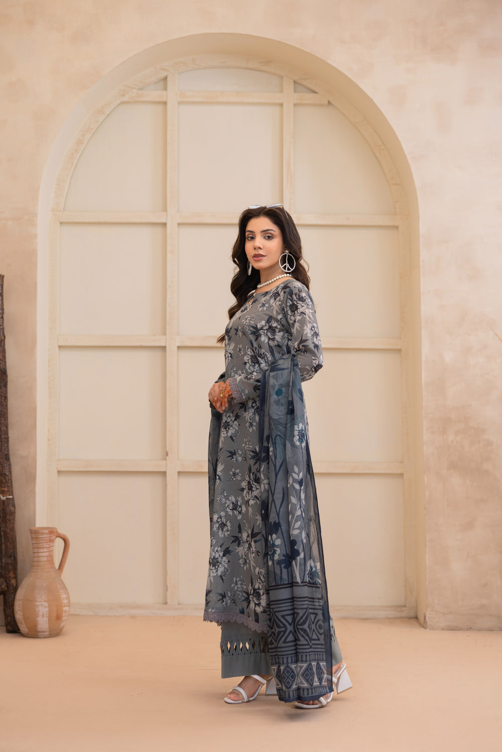 Printed Perfection by Waresha RTW Printed Lawn 3 Piece Suit Zeenat Royale Festive Collection