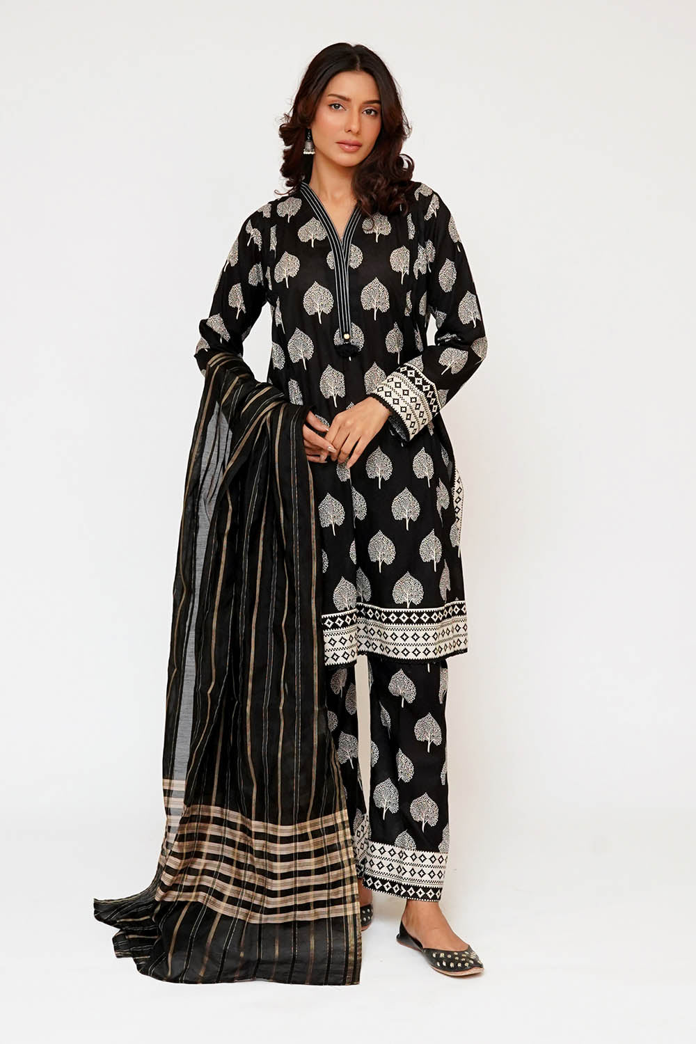 Senorita Women RTW Printed Lawn Cotton 3 Piece Suit LAD-03464 Eid Collection