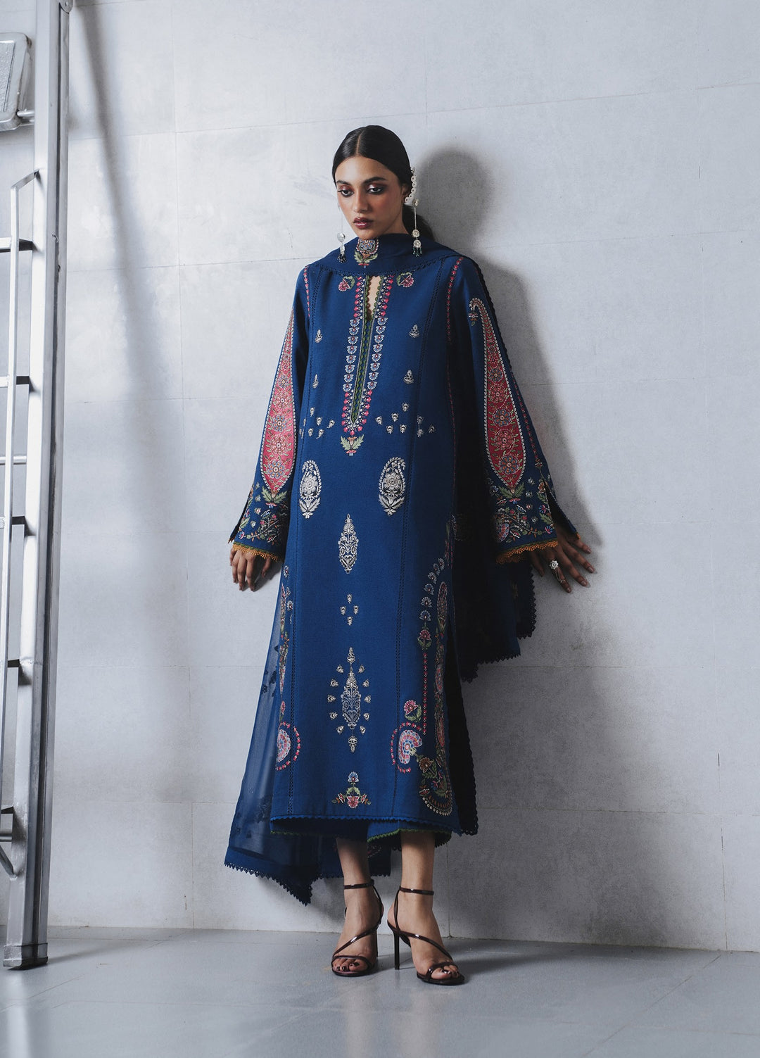 Jugnu by Hussain Rehar Unstitched Embroidered Karandi 3 Piece Suit HR26UJK Nehri - Winter Collection