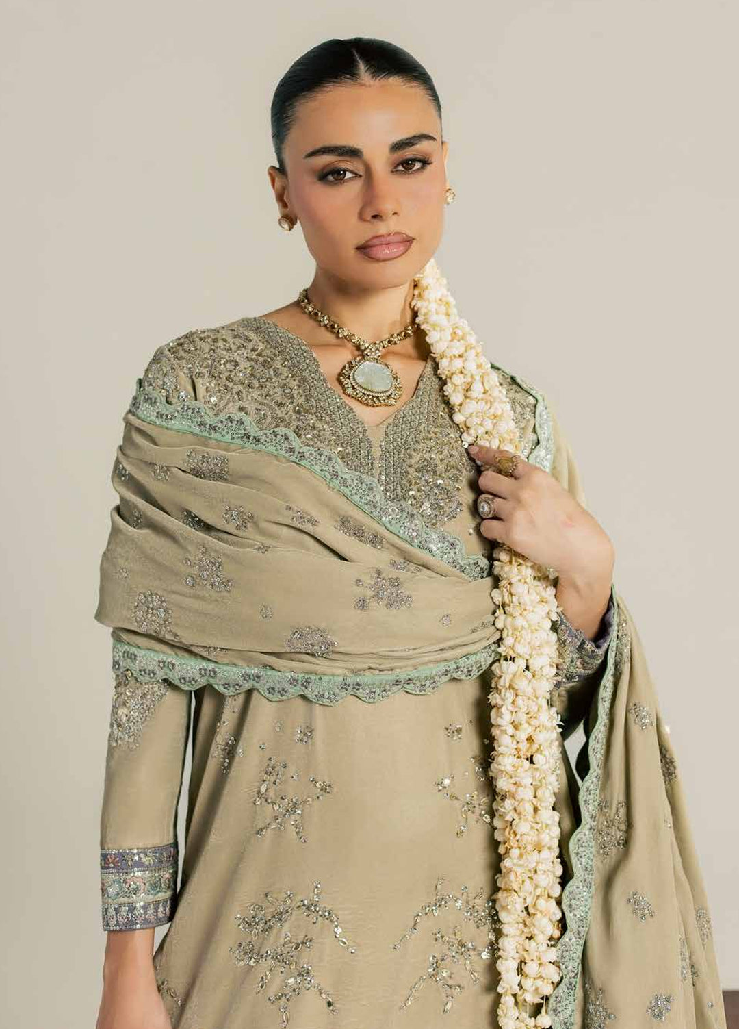 Maya by Nureh Unstitched Embroidered Velvet 3 Piece Suit NU26UMV NW-132 - Wedding Collection