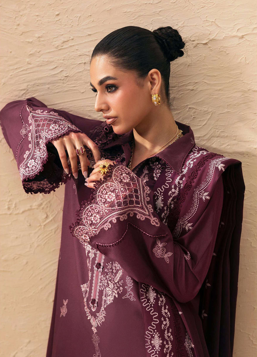 Q prints by Qalamkar Unstitched Embroidered Slub Linen 3 Piece Suit QLK26ULQ Veena QPW-02B - Winter Collection