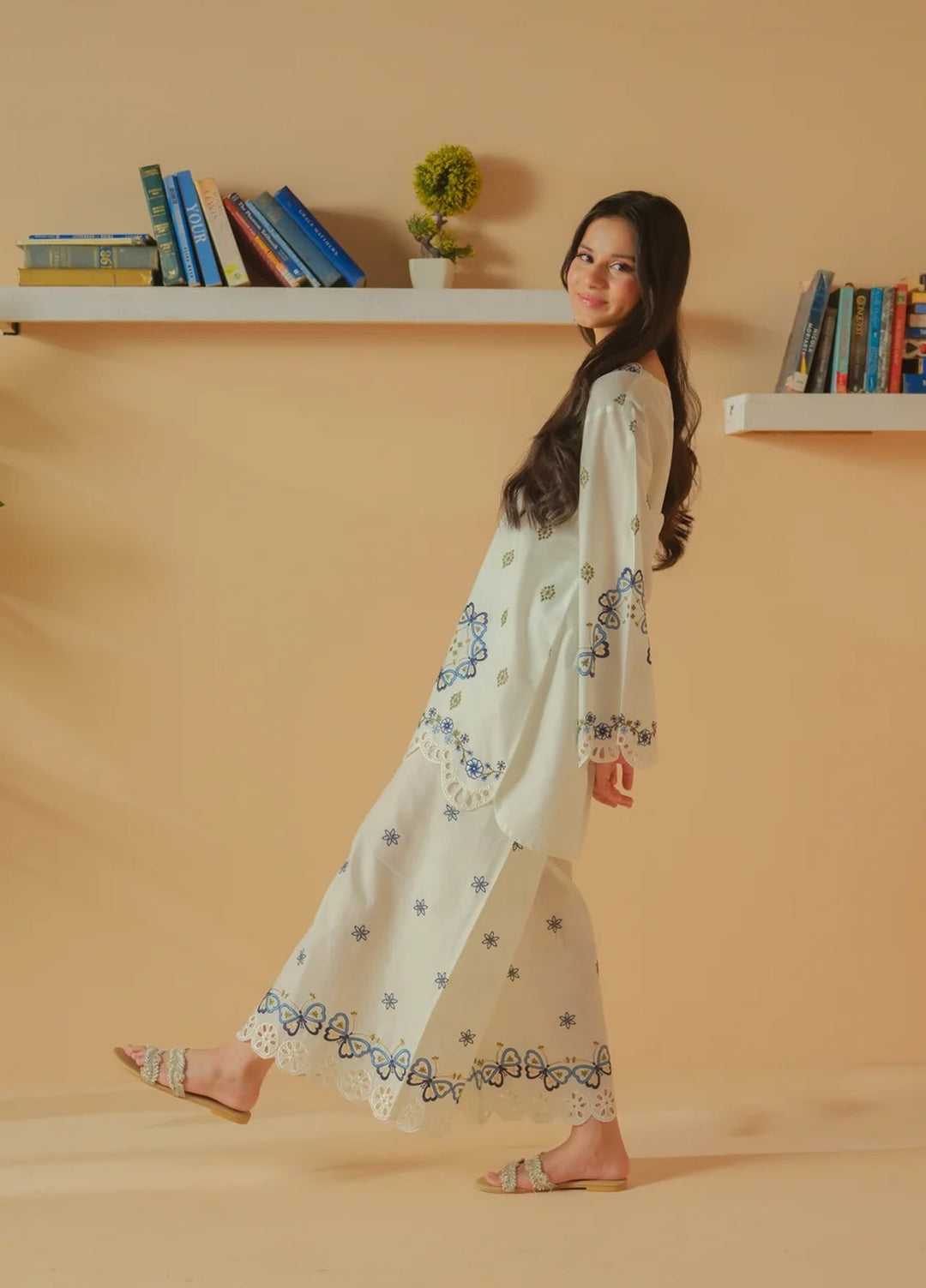 Dhaga Women RTW Embroidered Lawn 2 Piece Suit DHA-CLOCK - Casual Collection