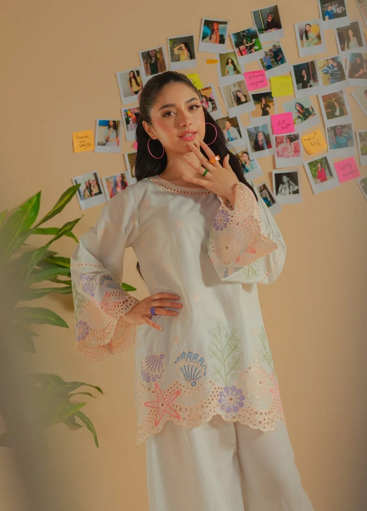 Dhaga Women RTW Embroidered Lawn 2 Piece Suit DHA-1010 - Casual Collection
