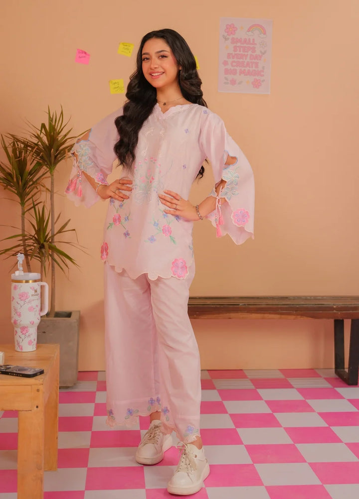 Dhaga Women RTW Embroidered Lawn 2 Piece Suit DHA-ATE - Casual Collection
